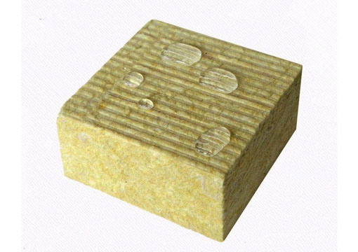 武漢外墻巖棉板特點